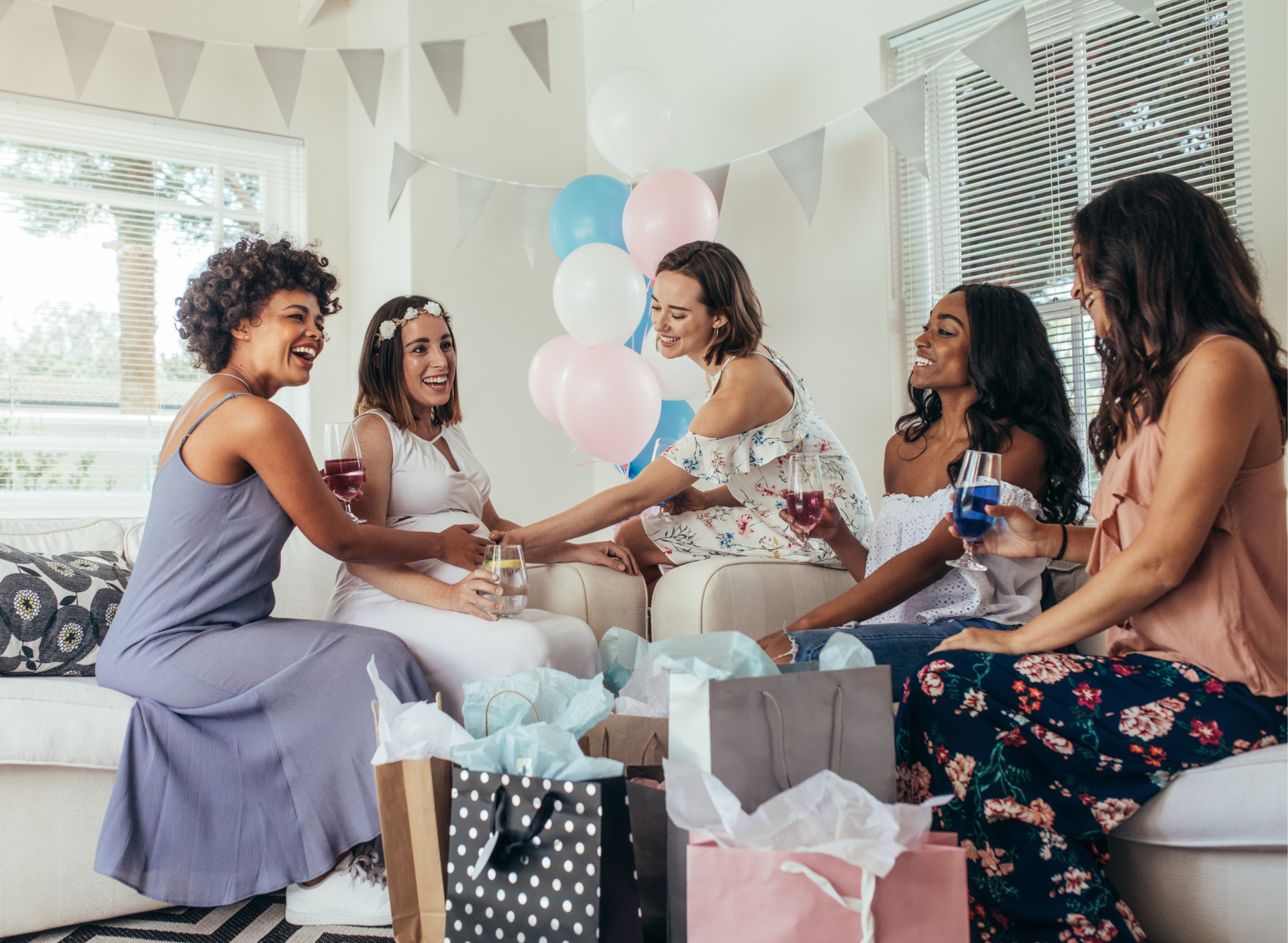 Le meilleur guide cadeau de naissance : indispensables & personnalisables Image